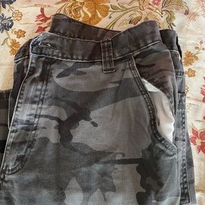 Men’s wrangler gray camo